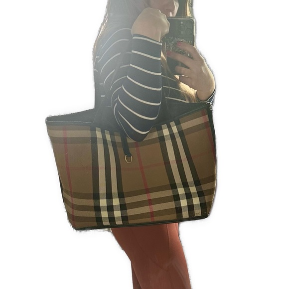 Burberry Medium Honeybrook Derby Tote Designer Bag - Picture 6 of 10